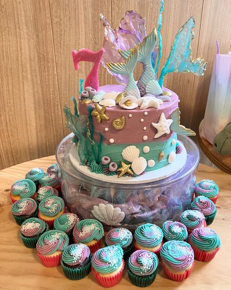 Birthday Cakes For 7 Year Girl, Girl Birthday Cake, 7th Birthday Cakes, Mermaid Cake, Girl Birthday Themes, Mermaid Cakes, Birthday Cake Girls, Birthday Cake Kids, Round Cakes