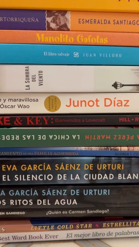 Not only does reading in Spanish help the subconscious mind absorb language structures and phrases more deeply, but by reading books written in Spanish, you’ll discover new experiences and aspects of the world that will keep your enthusiasm for learning Spanish growing and flourishing. Find six picks for books intermediate and advancing learners can read and enjoy. Reading In Spanish, Spanish A Level, Spanish Literature Aesthetic, Learning Languages Aesthetic Spanish, Spanish Fluency Aesthetic, Bilingual Aesthetic Spanish, Spanish Student Aesthetic, Spanish Books To Read, Spanish Astethic