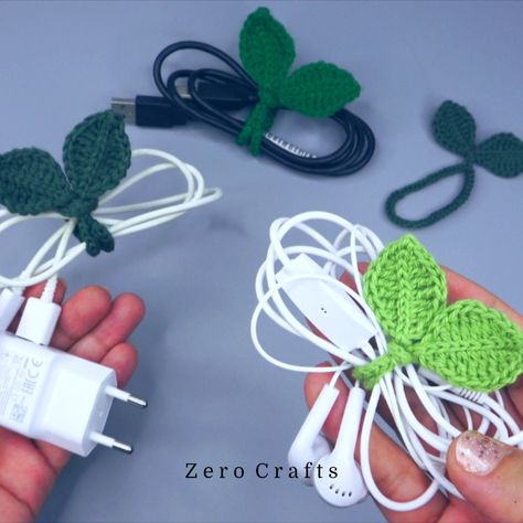 Amigurumi Patterns, Earbud Holder Crochet, Crochet Charging Cord Cover, Crochet Cord Keeper Pattern Free, Crochet Cord Keeper, Crochet Charger Holder, Crochet Charging Cable, Crochet Ear Bud Holder Pattern, Crochet Earbud Holder