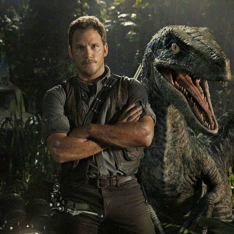 Fictional character crush: Owen Grady from Jurassic world. I didnt care for the movie. It was very disappointing. The people were idiots. The best part of the movie was the fact that Owen clicker trained the raptors (classical and operant conditioning) Anyways, I fell in love with Owen mostly because of his love and respect for the raptors. And then he fell in love with that idiot Claire. Croquis, Owen From Jurassic World, Owen And Claire Jurassic World, Owen Grady Aesthetic, Jurassic World Owen And Claire, Owen And Claire, Jurassic World Cast, Owen Jurassic World, Jurasic Word