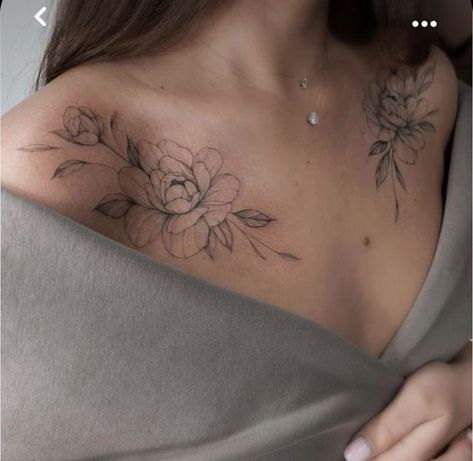 Small Flower Tattoos Collar Bone, Flower Tattoo With Dermal Piercing, French Aesthetic Tattoo, Feminine Collar Bone Tattoos, Clavicle Tattoos For Women, Clavicle Tattoos, Tattoo Clavicle, Chest Tattoo Flowers, Jasmin Tattoo