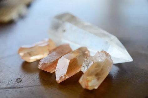 How To Clean Quartz, Hard Water Spots, Oxalic Acid, How To Clean Rust, Quartz Crystal Jewelry, How To Clean Crystals, Quartz Rock, Raw Quartz Crystal, Raw Quartz