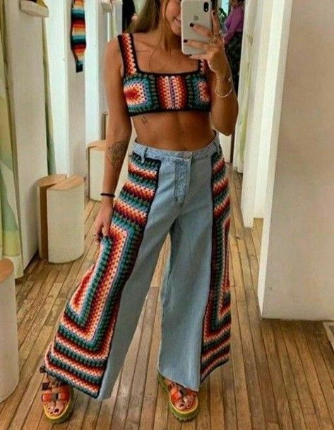 Luxury Crochet Cropped Pants Design -New Ideas 2023 Crochet Pants Patterns, Pant Patterns, Crochet Pants Pattern, Pants Diy, Ropa Upcycling, Pants Ideas, Crochet Beach Wear, Haine Diy, Crochet Beach Dress