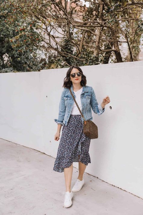 Jean jacket and Midi skirt outfit Midi Skirt And Denim Jacket Outfit, Dresses And Denim Jacket Outfit, Summer Dress Jean Jacket, Jeans Jacket Summer Outfit, Jeans Jacket And Skirt Outfit, Jean Jacket With Skirt Outfits, Midi Skirt And Jacket Outfit, Spring Outfits Denim Jacket, Women’s Jean Jacket Outfit