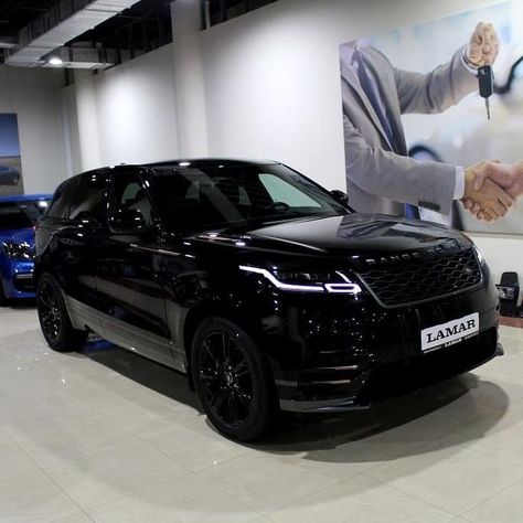 Shadow Velar Carros Suv, Luxe Auto's, Dream Cars Range Rovers, Wallpaper Hippie, Range Rover Black, Aventador Lamborghini, Luxury Cars Range Rover, Mercedes Benz S, Luxury Sports Cars