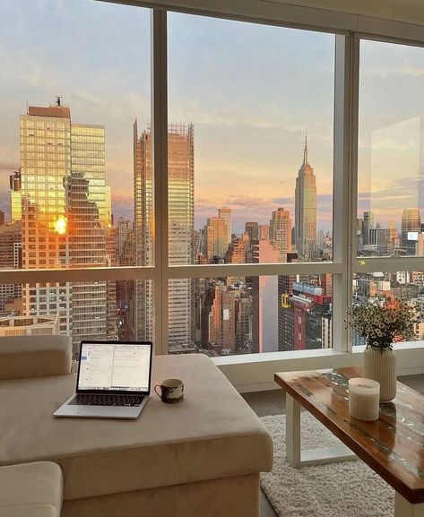 Apartamento New York, Appartement New York, City View Apartment, Nyc Penthouse, Apartment View, Apartment Goals, Manhattan Apartment, Nyc Life, Apartment Aesthetic