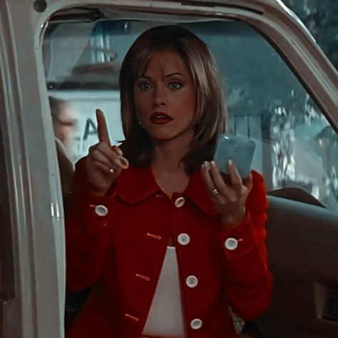 Gale Weathers Aesthetic, Summerween Costumes, Scream Costumes, Scream Photoshoot, 1996 Scream, Scream Halloween Costume, Gale Weathers, Scream Outfits, Scream Icons