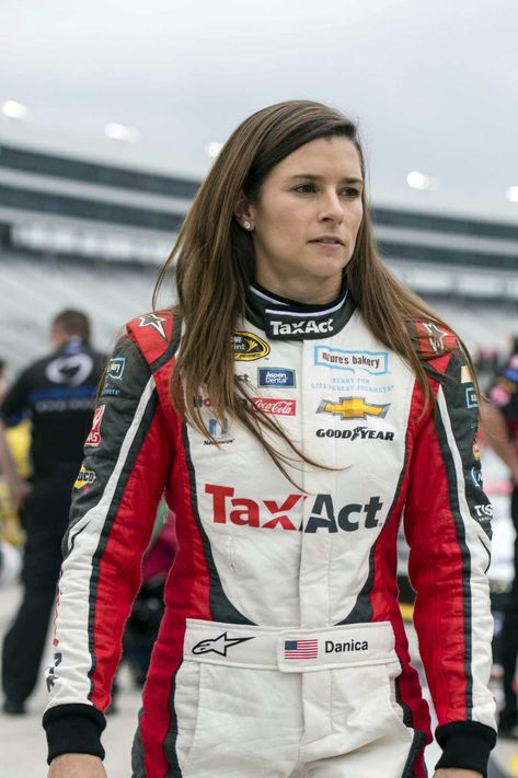 Ford: Danica Patrick's car will be on track and ready to perform Female Race Car Driver, Tony Stewart Racing, Race Car Driving, Danica Patrick, Scuba Girl, Racing Girl, Racing Jacket, Grid Girls, Latest News Today