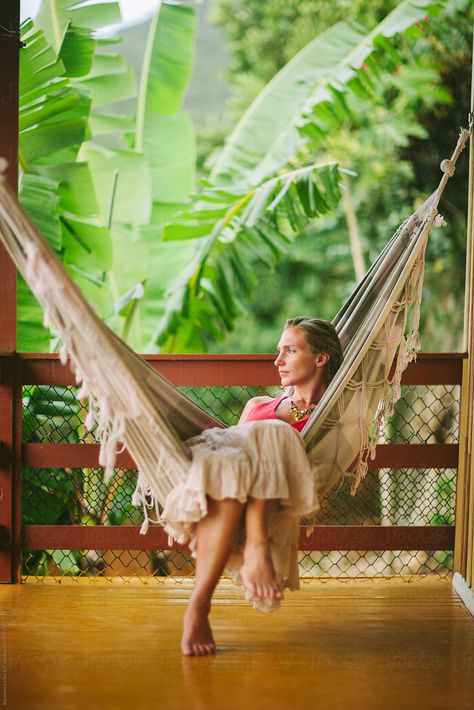 Portrait of Beautiful Woman in Hammock Portrait Photography creative artististic Unique family senior #coolportraitphotography #artisticportraitphotography #creativeportraitphotography #beautifulwoman #portraitphotography #familyportraitphotography #awesomeportrait #beautifulportraitphotography #portraitphotography #hammock #brazil Florianopolis, Santa Catarina, Hammock Poses Photo Ideas, Hammock Photoshoot, Hammock Poses, Hammock Pictures, Hammock Photography, Hammock Photos, Farm Studio