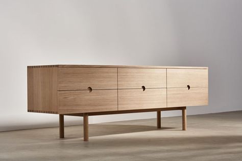 Foster+Partners launches range of solid wood furniture Norman Foster, Street Furniture, Solid Wood Furniture Design, Wood Furniture Design, Innovative Furniture, Foster Partners, Minimalist Furniture, Minimalist Interior Design, Royal Design