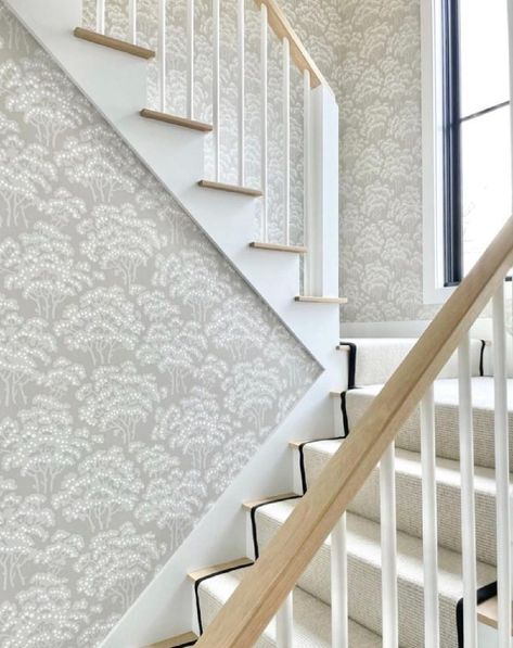 @celuiddesign - Farrow & Ball Hornbeam wallpaper in a stairway. #farrowandballwallpaper Farrow And Ball Wallpaper, Free Wallpaper Samples, Fine Paints Of Europe, Boston Design, Scenic Wallpaper, Wallpaper Interior, Painter And Decorator, Interior Wallpaper, Farrow And Ball Paint