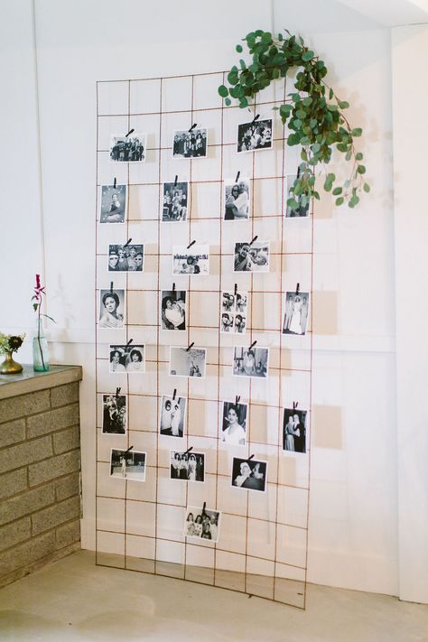 Photos Display Ideas For Party, Wedding Photos Decoration, Polaroid Pallet Display, Photo Display Wall Wedding, Photo Display Party Ideas, Photo Display Wall For Party, Photo Wall Ideas For Wedding, Black And White Photo Party Decor, Polaroid Photo Display Wedding