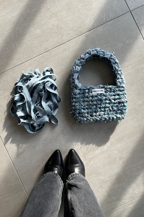 Handmade crochet shoulder bag made from upcycled denim. Now available on my instagram @studio.lot.nl 💌  Send me a DM for custom orders! 💗#crochet #crochethandbag #smallbusiness #crochetbagsforsale #studiolot #tshirtyarn #recycled #sustainablefashion #shoulderbag #handbag #slowfashion #denim Shoulder Bag Crochet Pattern, Luxury Crochet Bag, Crochet Designer Bag, Crochet Tops For Summer, Cool Crochet Bags, Bag Knitting Patterns, Denim Crochet Bag, Handbag Crochet Pattern, Crochet Project Ideas