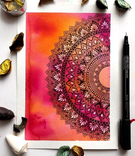 Richa S on Instagram: “Learn the beautiful art of watercolour mandala.. :: :: All you need to know about my Online MANDALA CLASSES Whether you are beginner or…” Sharpie Art, Watercolour Mandala, Mandala Sketch, Watercolor Mandala, Easy Mandala Drawing, Mandala Art Therapy, Mandala Design Pattern, Doodle Art Drawing, Mandala Art Lesson