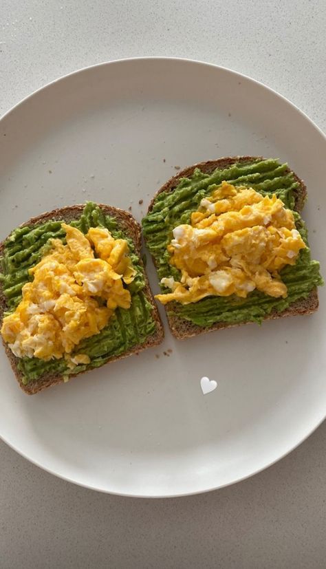 Toast Eggs, Healthy Food Dishes, Eggs Breakfast, Pasti Sani, Healthy Food Inspiration, Easy Healthy Meal Prep, Makanan Diet, Healthy Food Motivation, Aesthetic Moodboard