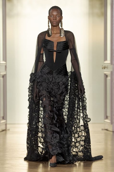 Georges Chakra, Avant Garde, Couture, Haute Couture, Cotoure Dress Haute Couture, Haute Couture Gowns 2023, Runway Avant Garde, Couture 2023, Folklore Fashion