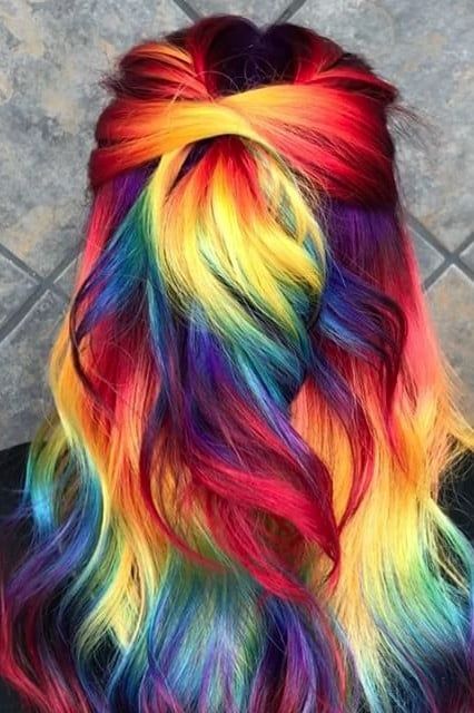 19 Fascinating Videos That Will Help You Understand Why Salon Colour Costs So Much Rainbow Hair Color, Hair Color Pastel, Rainbow Fashion, Hair Color Purple, Short Hair Color, Unicorn Hair, Hair Color Blue, Hair Dye Colors, Fashion Elegant