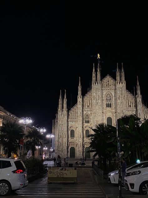 Milano At Night, Milano Cathedral, Milan Duomo, Italian Night, Milan Cathedral, Italy Poster, Corso Como, Italy Aesthetic, Cute Couple Poses