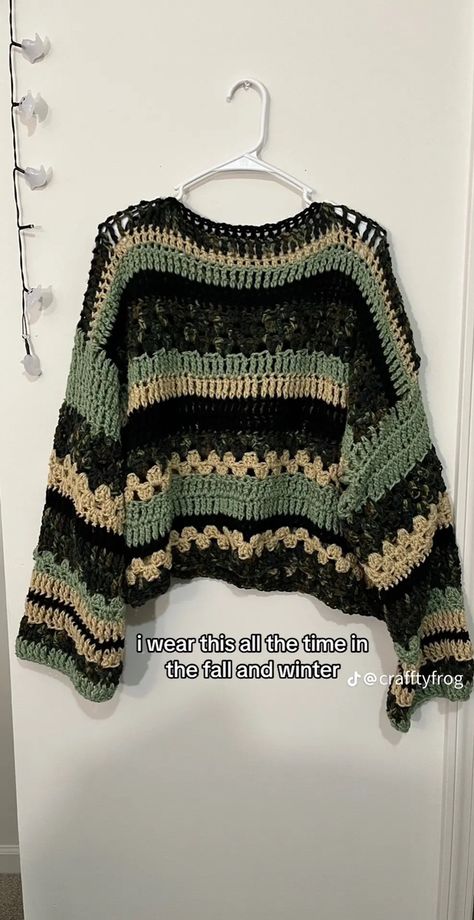 Scrap Yarn Top Crochet, Wrap Crochet Top, Alternative Crochet, Wearable Crochet, Crochet Shirts, Tops Ideas, Cardigan Crochet Pattern, Hippie Crochet, Crochet Design Pattern