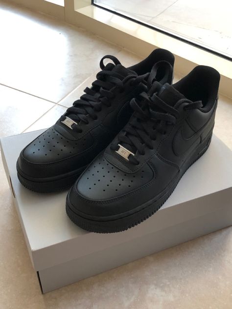 Black Af1 Outfit, Air Force Noir, Black Air Force 1 Outfit, Black Af1, Nike Air Force Black, Jordan Noir, Nike Air Force 1 Black, Tenis Air Force, Black Force