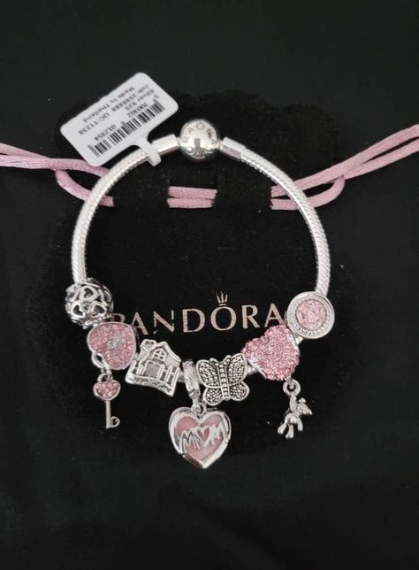 Pandora Bracelet Pink, Body Jewelry Diy, Pandora Bracelet Charms Ideas, Girly Bracelets, Pandora Bracelet Designs, Jewelry Necklace Simple, Pouch Making, Hello Kitty Jewelry, Dream Bracelet