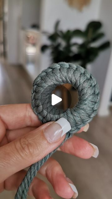 How To Wrap A Macrame Ring, Macrame Wooden Ring Diy, Macrame Hoop Diy Tutorial, Macrame Ring Diy, Macrame Ring Tutorial, Wooden Rings Diy, Coil Basket, Macrame Hoop, Napkin Rings Diy