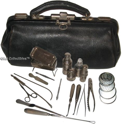 antique medical instruments  | Antique British Surgeon's Medical Bag With 17 Instruments. - click to ... Vintage Medical Tools, 1800s Surgeon, Doctor Stuff Medical, Vintage Surgical Tools, Vintage Medical Bag, Old Doctor Aesthetic, 1800s Doctor, 1800s Medicine, Victorian Doctor