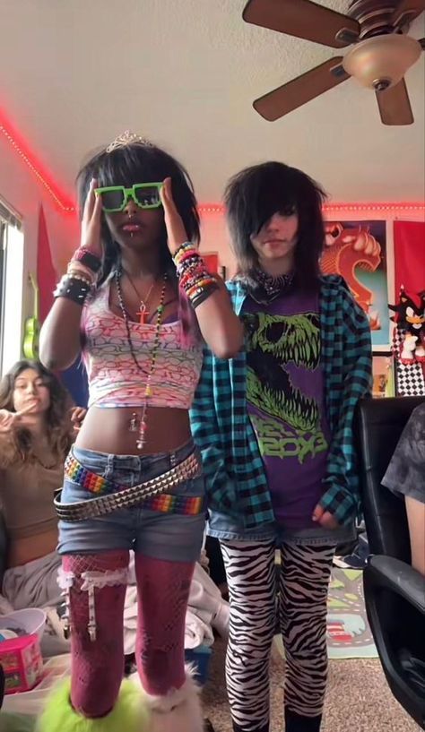 Swag Aesthetic 2012, 2014 Emo Outfits, Emo Make Up 2000, Actual Emo Outfits, Summer Scene Outfits, Scene Style 2000s, Scene Style Outfits, 2000s Emo Aesthetic, Scenecore Outfit