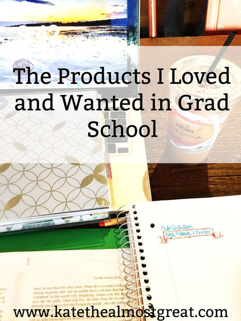 Boston lifestyle blogger Kate the (Almost) Great finished a masters in December 2017. 4 years after she started grad school, she shares the products he loved, and the ones she wanted, in grad school. Doctoral Program Organization, Np School Essentials, History Masters Degree, Nursing Grad School, Grad Student Organization, Grad School Study Aesthetic, Graduate School Supplies, Grad School Organization, Grad School Motivation