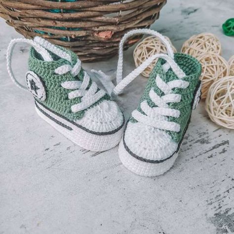 DIY crochet shoes