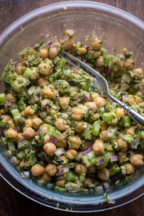 Herb Smashed Chickpea Salad Stuffed Pitas Pita Stuffing Ideas, Raw Vegan Savory Meals, Mashed Chickpea Salad, Smashed Chickpea Salad, Smashed Chickpea, Chickpea Sandwich, Chickpea Salad Sandwich, Light Food, Healthy Snack Ideas