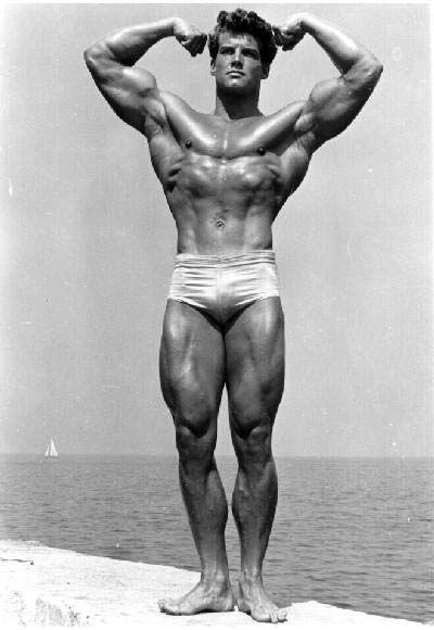 steve reeves - In 1950s Hercules Best Muscle Building Supplements, Ideal Male Body, Bodybuilding Transformation, Steve Reeves, Perfect Physique, Ronnie Coleman, Natural Bodybuilding, Vintage Muscle, Bodybuilding Supplements