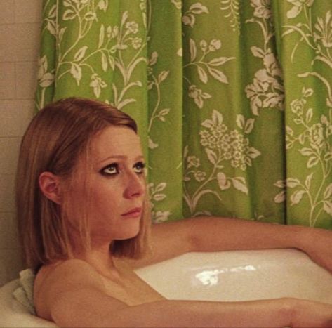 Wes Anderson, Margot Tenenbaum, Vienna Waits For You, Royal Tenenbaums, Wes Anderson Movies, Wes Anderson Films, The Royal Tenenbaums, Current Mood, Gwyneth Paltrow