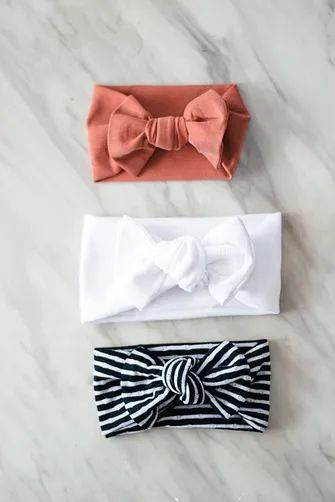 Diy Baby Bows Headbands, Diy Baby Hair Bows, Diy Baby Bows, Sewing Headbands, Girls Hair Bows Diy, Diy Baby Headbands, Diy Bebe, Baby Head Wrap