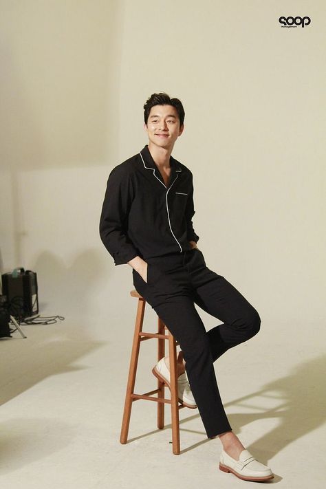 Soop Management Releases Pictorial of Gong Yoo and Gong Hyo Jin Bringing Their CF A-game | A Koala's Playground Pose Duduk, Korean Photoshoot, Gong Hyo Jin, Chair Pose, Male Pose Reference, Male Models Poses, Mens Photoshoot Poses, Men Photoshoot, Sitting Poses