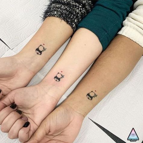 Adorable Backwards Pandas Holding Bamboo Arrow Forearm Tattoo, Matching Bff Tattoos, Cousin Tattoos, Matching Friend Tattoos, Bamboo Tattoo, Panda Tattoo, Sibling Tattoos, Henna Tattoo Designs Simple, Bff Tattoos