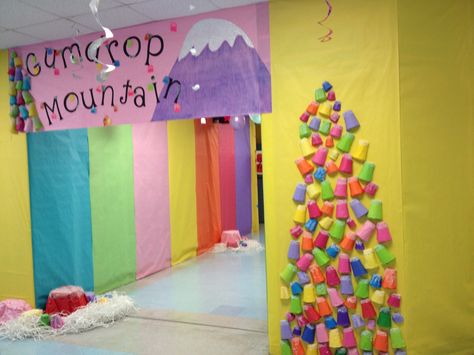 Gumdrop mountain candyland Gumdrop Mountain, Candy Theme Classroom, Candy Themed Party, Candy Land Birthday Party, Candy Land Christmas Decorations Outdoor, Candy Land Christmas Decorations Diy, Candy Land Christmas Decorations, Christmas Float Ideas, Dance Themes