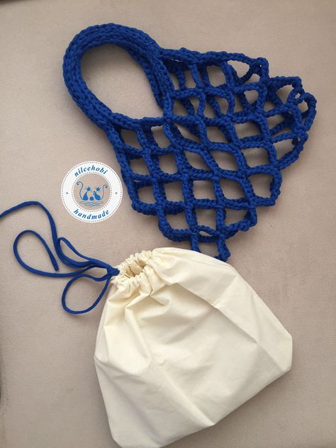 File çanta (crochet net bag) Crochet Net Bag, Crochet Net, Crochet Shoulder Bags, Easy Fall Crafts, Crochet Handbag, Bag Pattern Free, Crochet Goodies, Net Bag, Boho Bags