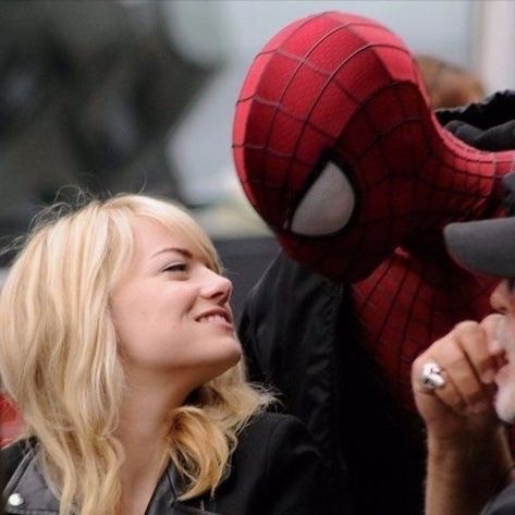 Emma Stone Gwen Stacy, Emma Stone Andrew Garfield, Andrew Garfield Spiderman, Garfield Spiderman, Amazing Spiderman Movie, Spiderman Movie, I Love Cinema, Spider Man 2, Gwen Stacy