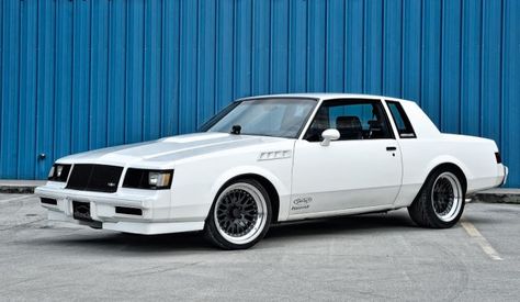 1986 Buick Regal T-Type, I would kill to have this car.... Buick Grand National Gnx, 1987 Buick Grand National, Pro Touring Cars, Buick Grand National, Buick Cars, Gm Car, Pt Cruiser, Old School Cars, Buick Regal