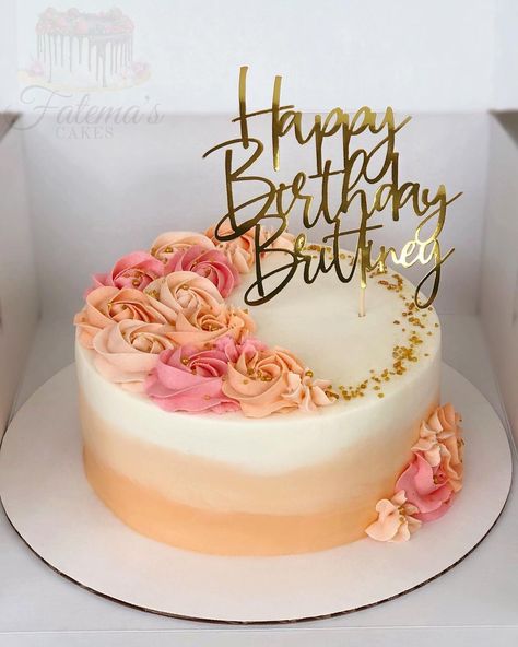Birthday Simple Cake Ideas, Cake For A Woman Birthday, Chocolate Topper Cake, Cake Theme Ideas For Women, 56th Birthday Cake Ideas Mom, 28 Birthday Cake Ideas Women, October Birthday Cakes For Women, Peach Birthday Cake Ideas, 2 Layer Birthday Cake For Women