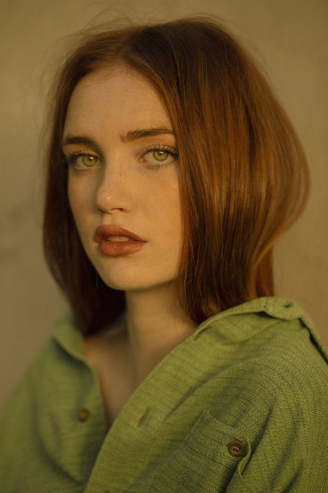 Sophia Piccirilli, Red Hair Hazel Eyes, Red Hair Green Eyes Girl, Green Eyes Art, Name Sophia, Eye Portrait, Green Portrait, Red Hair Green Eyes, Female Character Names