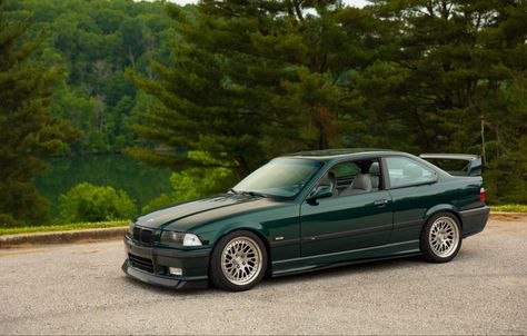 Bmw E36 Green, Green Bmw E30, Autos Bmw, E36 M3, Car Things, Luxurious Cars, Lucky Green, Car Ideas, Bmw E30