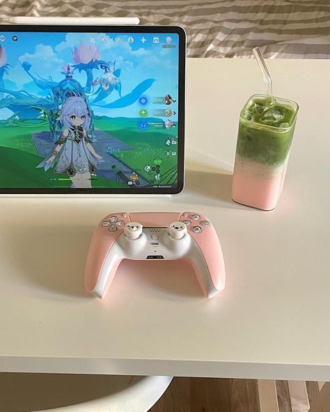 Ipad Gaming Aesthetic, Playing Genshin Impact Aesthetic, Genshin Impact Gaming Setup, Ipad Games Aesthetic, Ipad Gaming Setup, Gaming Setup Ps5, Playing Genshin Aesthetic, Genshin Gaming Setup, Genshin Impact Playing