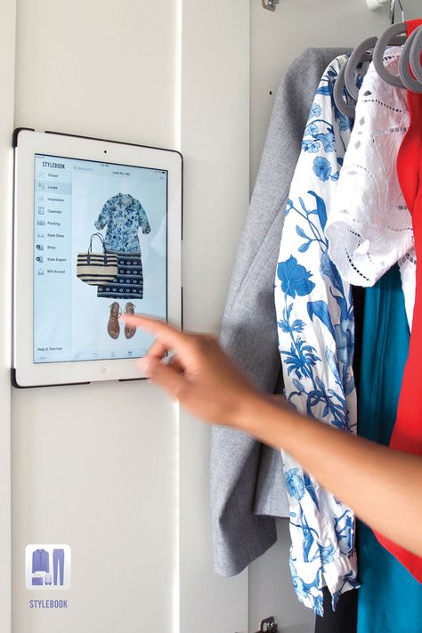 Stylebook Closet App: a closet and wardrobe fashion app for the iPhone, iPad and iPod Organisation, Organize Closet By Outfit, Wardrobe App, Fashion Apps, Closet App, Clothing Apps, Digital Wardrobe, Best Travel Bags, Wardrobe Fashion