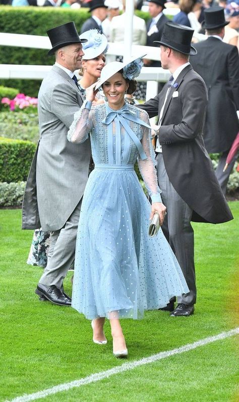 The Duchess of Cambridge is wearing a Skirt and top based on this pale blue lace dress from Elie Saab’s Resort 2019 collection. Elie Saab, Cambridge, Duchess Of Cambridge, Kate Middleton, Vogue, Horse Race, The Duchess, British Vogue, Victorian Dress