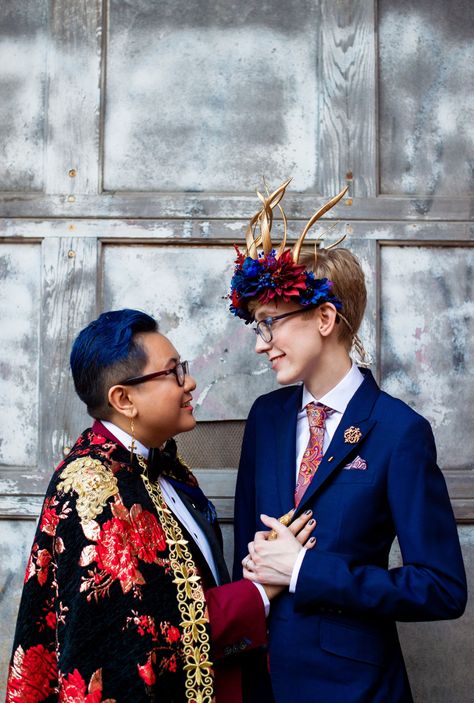 From the bespoke suit fashion to the sword duel instead of a first dance, this nonbinary fantasy wedding was nothing short of a faery-tale wonderland. Jessica's wedding cape and Kristen's jeweled floral crown are here to take nonbinary fashion finery to a whole new level! Nonbinary Wedding Outfit, Nonbinary Wedding, Cape Fantasy, Nonbinary Fashion, Queer Rainbow, Gothic Bride, Queer Weddings, Offbeat Bride, Wedding Cape