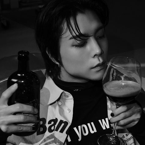 Nct Dark Aesthetic, Johnny Dark, Kpop Core, Nct 127 Johnny, Johnny Nct, Ko Ko Bop, Johnny Suh, American Boy, Nct Johnny