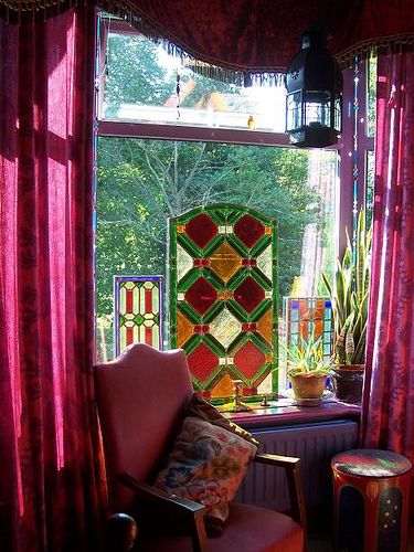 window by Romany Soup, via Flickr Bohemian Interior, Glass Things, Colored Glasses, Glass Craft, Deco Boheme, Boho Interior, Glass Ideas, Bohemian Home, House Inspo