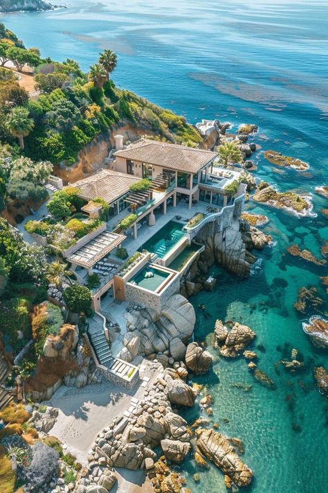 Mansion On Beach, Beach House Lifestyle, Mansions Beach, Beachside Mansion, Summer House Ideas, Villa Am Meer, Home By The Sea, Beachside Bungalow, Malibu Mansion